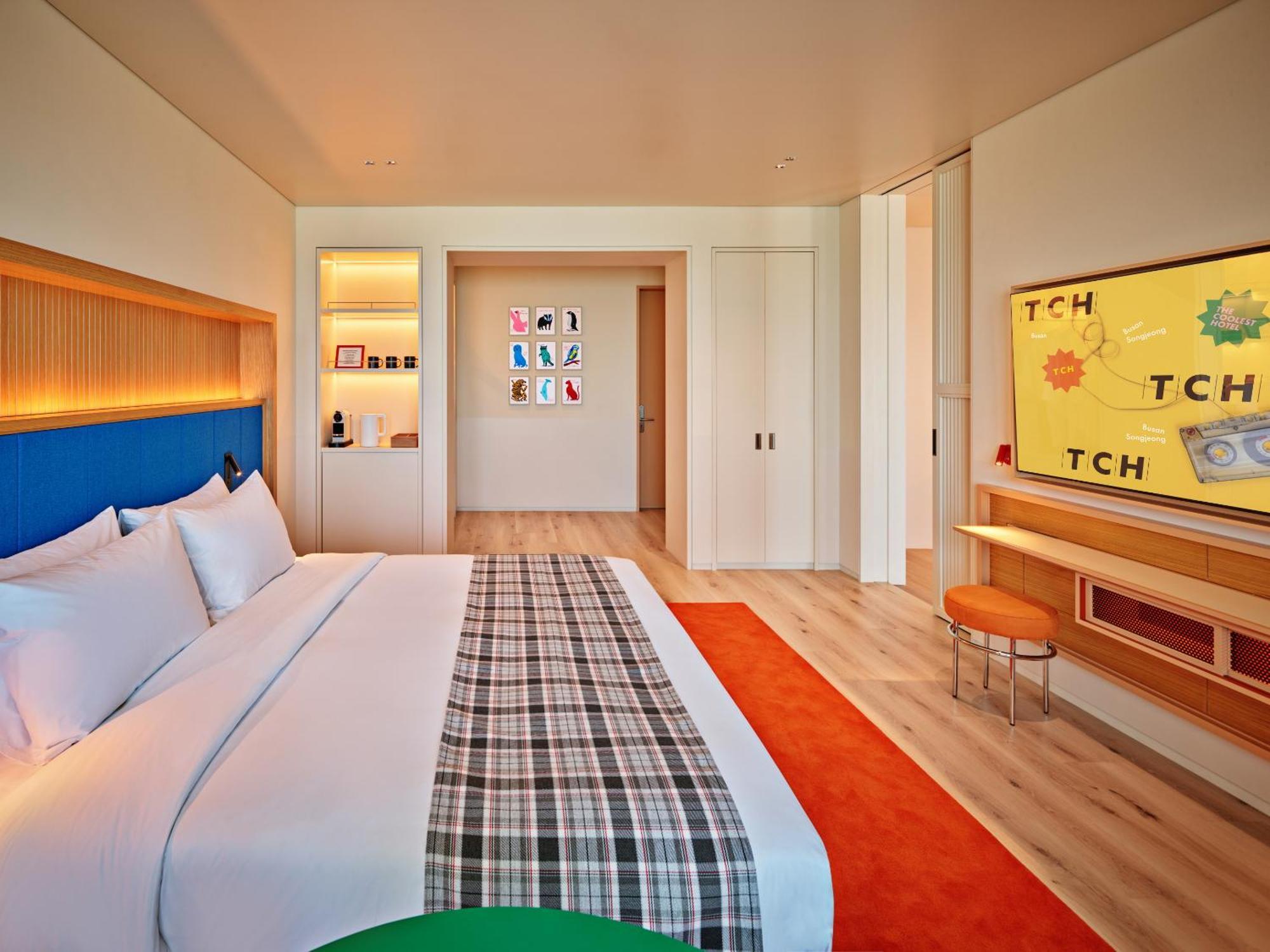 The Coolest Hotel Пусан Экстерьер фото