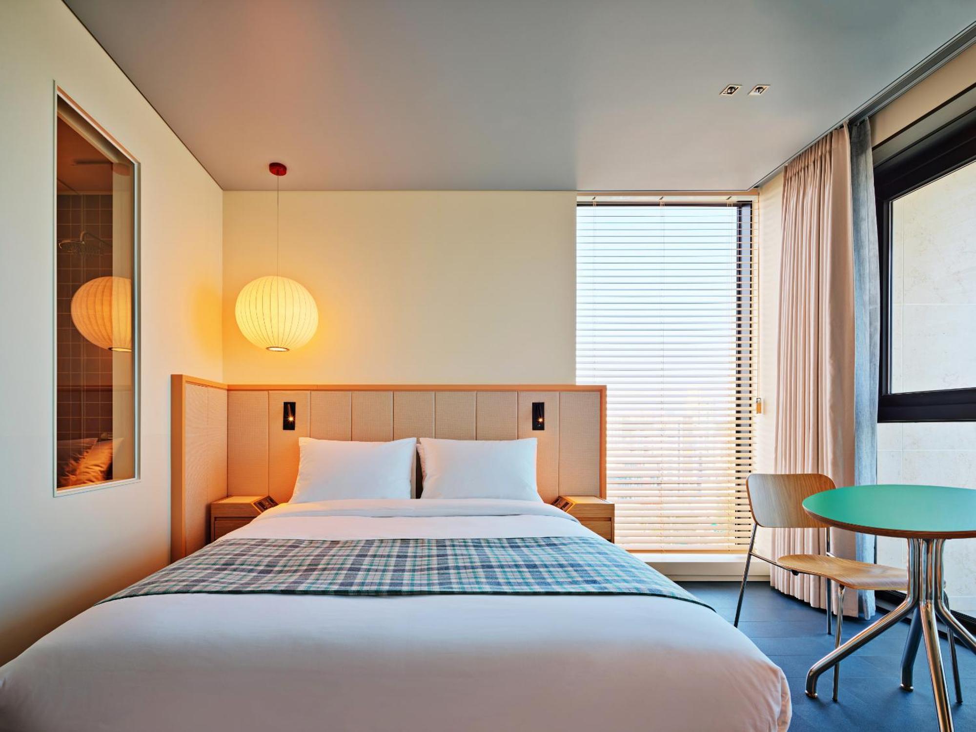 The Coolest Hotel Пусан Экстерьер фото
