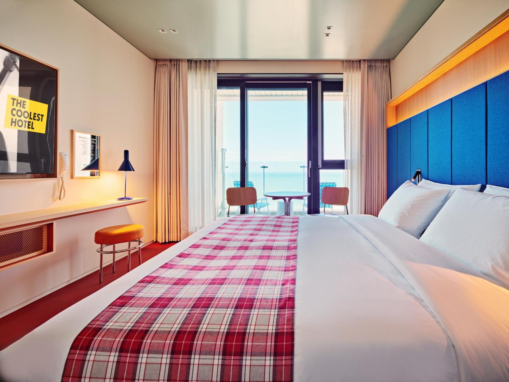 The Coolest Hotel Пусан Экстерьер фото